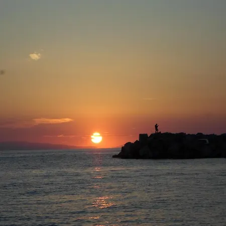 Guest house Piatsa Michalis 4*