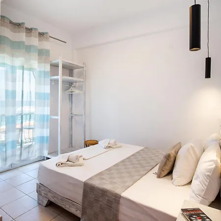 Piatsa Michalis Guest house Potos