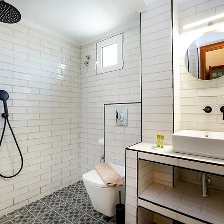 Piatsa Michalis Guest house Potos