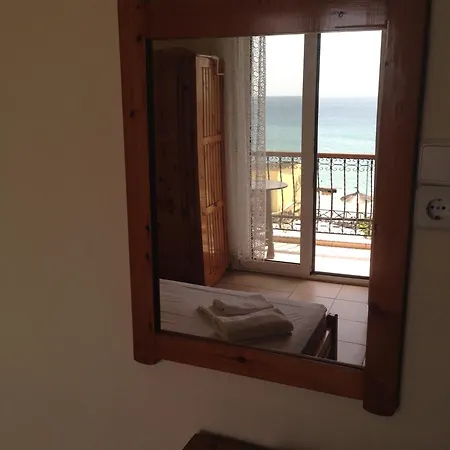 Guest house Piatsa Michalis 4*