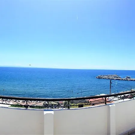 Piatsa Michalis Guest house Potos