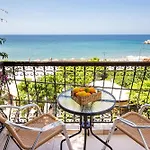 Piatsa Michalis ポトス