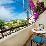 Guest house Piatsa Michalis 4*