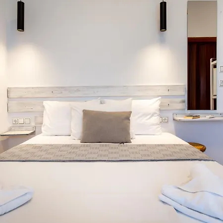 Pensiune Piatsa Michalis 4*