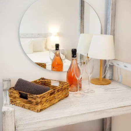 Piatsa Michalis Guest house Potos