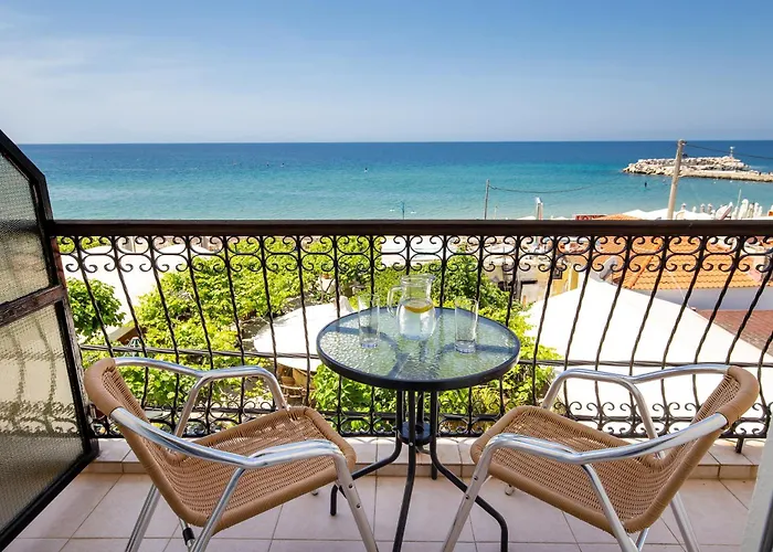 ゲストハウス Piatsa Michalis