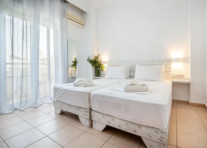 ゲストハウス Piatsa Michalis