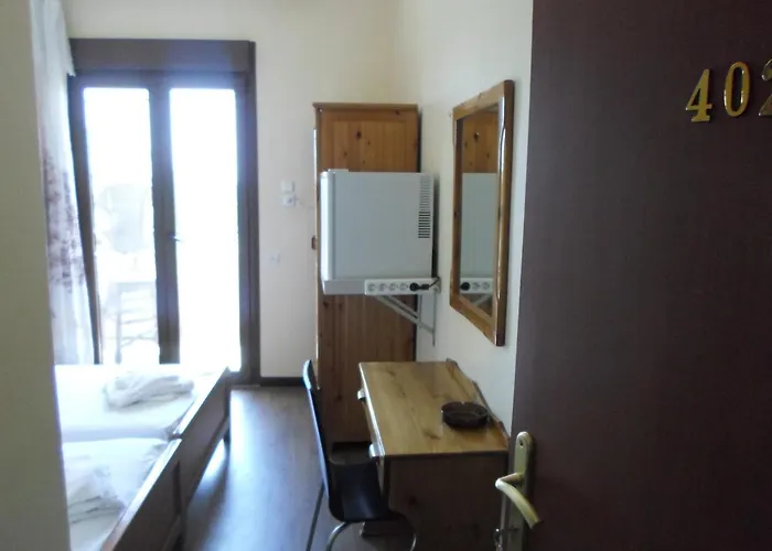 Piatsa Michalis ゲストハウス ポトス