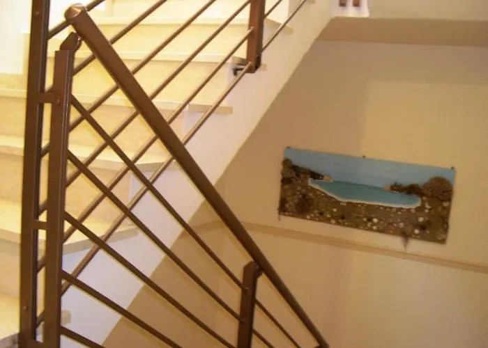 ゲストハウス Piatsa Michalis 4*