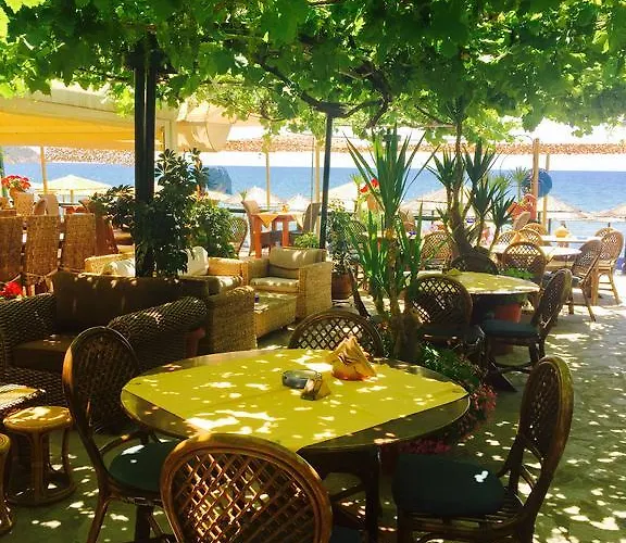 Piatsa Michalis ゲストハウス 4*